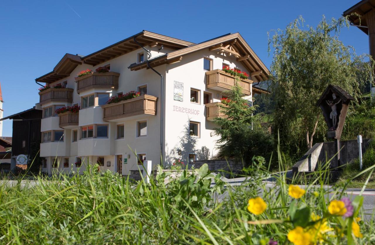 Villa Kinderbauernhof Ierzerhof Arzl im Pitztal Exterior foto